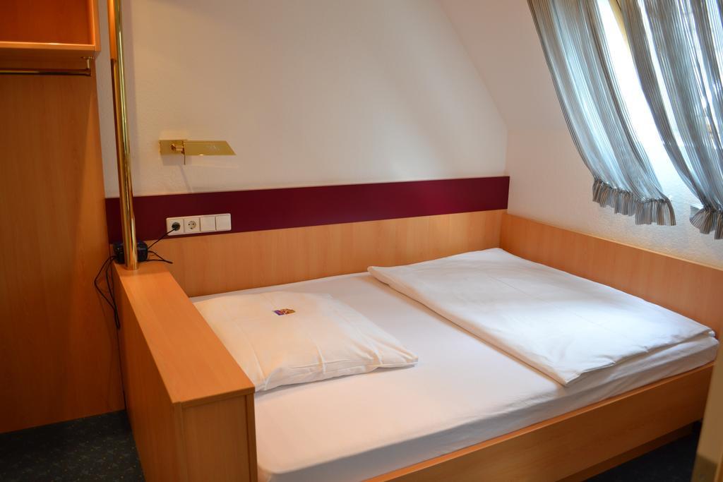 Hotel Hospiz Tuebingen Phòng bức ảnh
