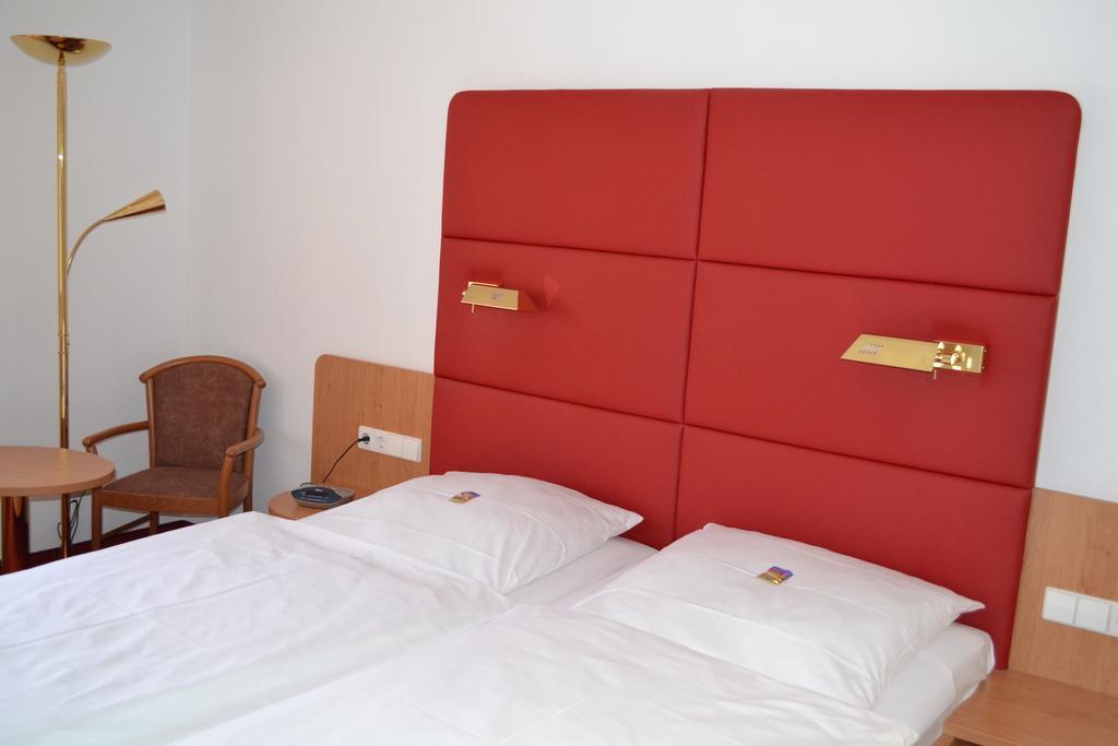 Hotel Hospiz Tuebingen Phòng bức ảnh